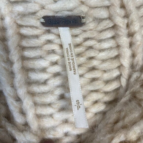 Free People Be There Knit Oversized Comfy Sweater Size Small Cozy Indie sleeze - Picture 6 of 12